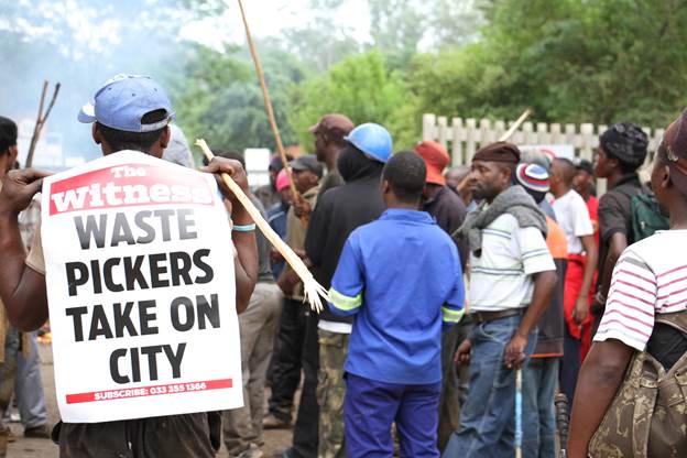 Waste-pickers protest at landfill site